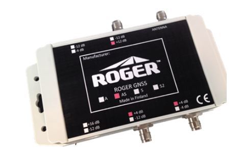 ROGER GNSS line amplifier & 3-way splitter IP67